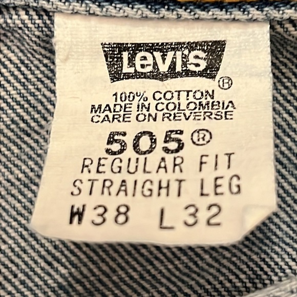 Vintage 90’s Y2K Levi’s 505 Jeans Blue Fade Regular Fit Straight Red Tab 36x31 - Picture 2 of 14